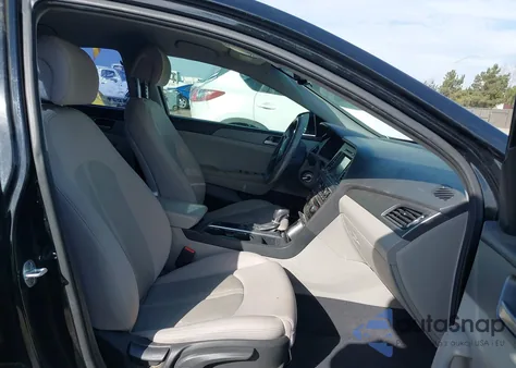 2017 Hyundai Sonata Se z USA, uszkodzony, nr VIN 5NPE24AFXHH569186
